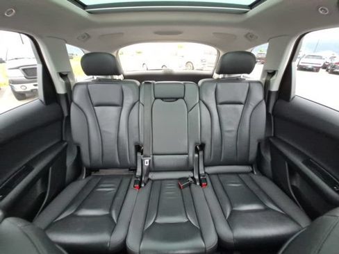 Used 2021 Audi Q7 3.0T Premium Plus AWD/4WD image 21