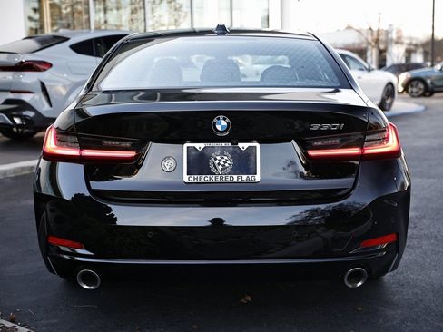 Used 2023 BMW 330i Sedan w/ Driving Assistance Package image 10