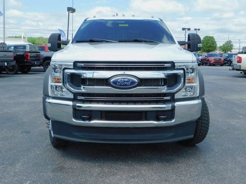 Used 2022 Ford F550 4x4 Crew Cab Super Duty w/ Power Equipment Group image 3
