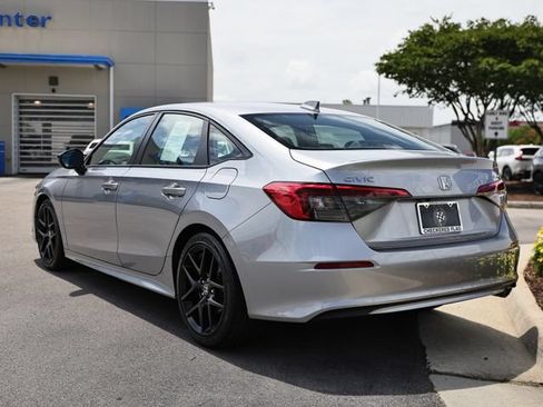 Used 2023 Honda Civic Sport image 7