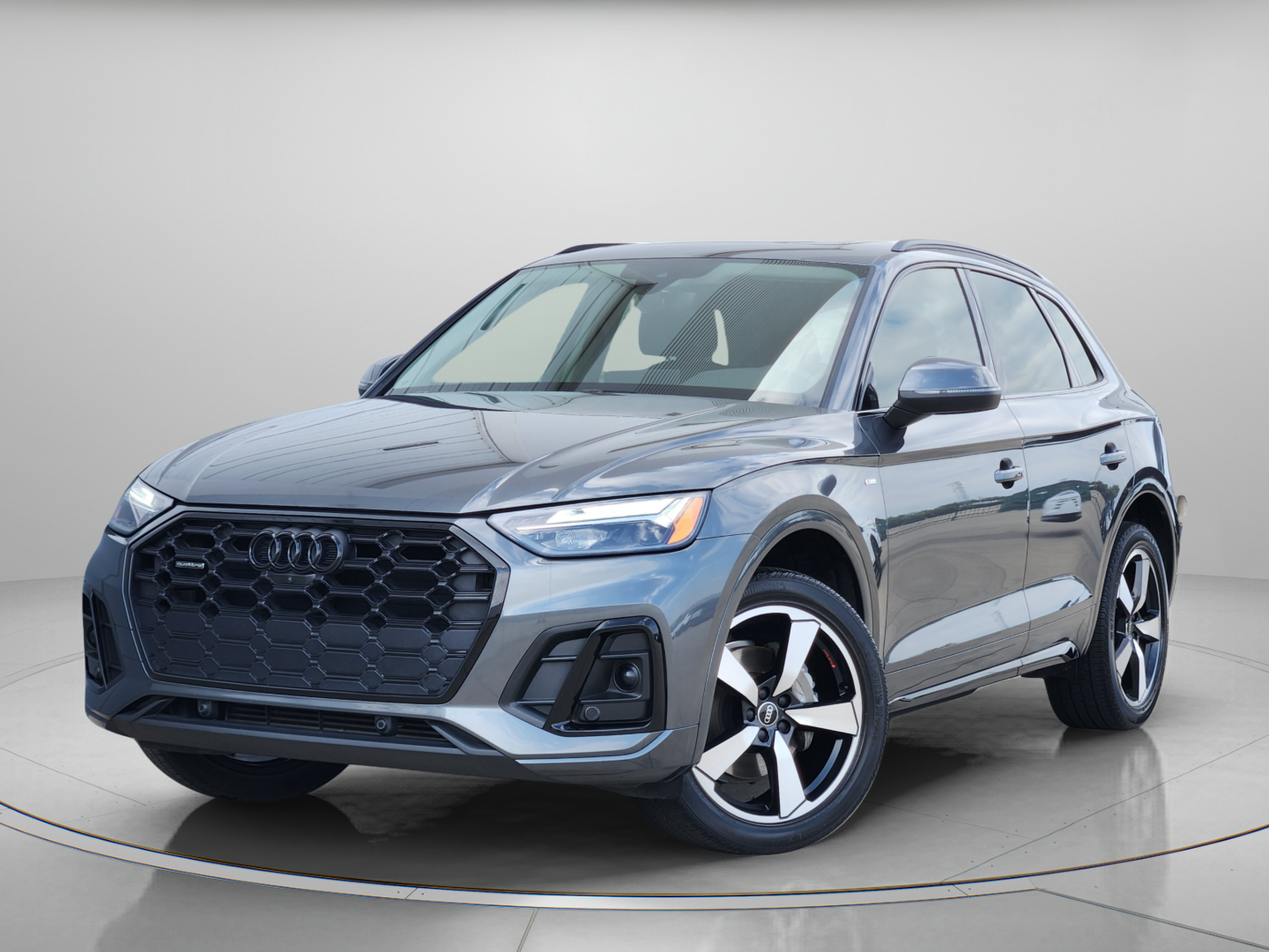 Used 2023 Audi Q5 2.0T Premium Plus w/ Premium Plus Package AWD/4WD image 1