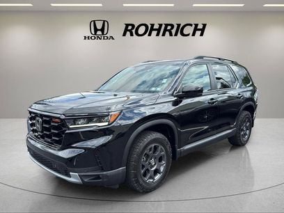 Used 2025 Honda Pilot TrailSport
