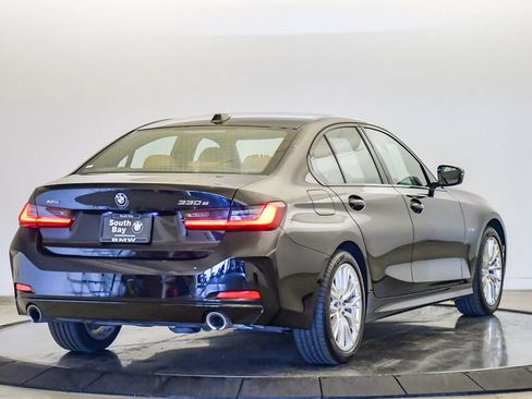 Certified 2023 BMW 330e xDrive w/ Premium Package image 5