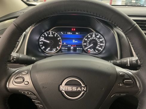 Used 2024 Nissan Murano SV w/ SV Midnight Edition Package AWD/4WD image 11