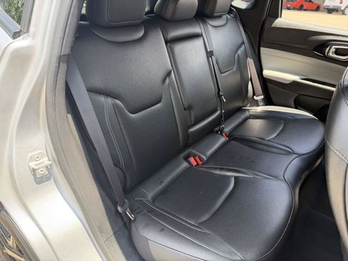 Certified 2025 Jeep Compass Limited AWD/4WD image 19