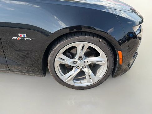 Used 2017 Chevrolet Camaro LT w/ RS Package RWD image 10