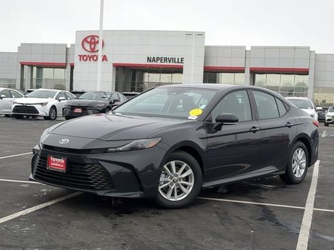 Used 2026 Toyota Camry LE image 2