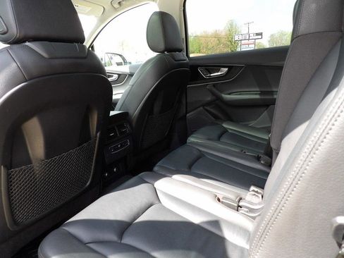 Used 2019 Audi Q7 3.0T Premium Plus w/ Premium Plus Package AWD/4WD image 35
