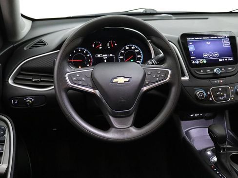 Used 2022 Chevrolet Malibu LS FWD image 16