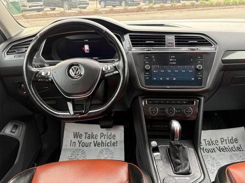 Used 2018 Volkswagen Tiguan SEL Premium AWD/4WD image 24