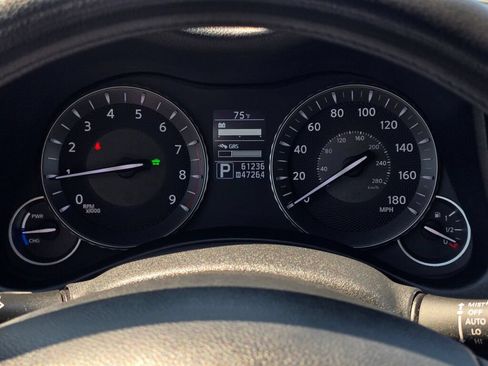 Used 2012 INFINITI M35 w/ Premium Pkg RWD image 26