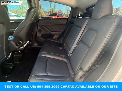 Used 2022 Tesla Model Y Long Range image 33