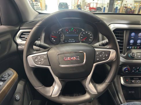 Used 2023 GMC Acadia SLE w/ Infotainment Package image 23