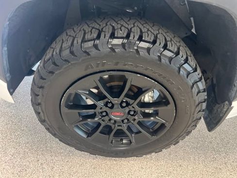 Used 2025 Toyota Tundra Limited w/ TRD Off-Road Package AWD/4WD image 14