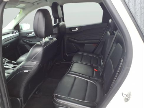 Used 2024 Ford Escape Platinum AWD/4WD image 9