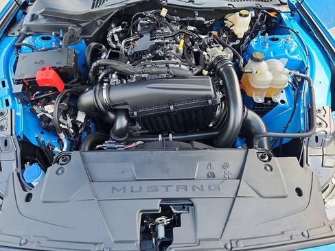 Used 2025 Ford Mustang Coupe RWD image 28