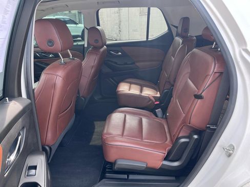 Used 2018 Chevrolet Traverse High Country AWD/4WD image 14