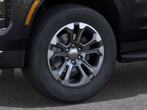 New 2026 Chevrolet Suburban LT w/ Comfort Package RWD image 9