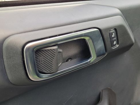 Used 2025 Ford Bronco Outer Banks image 17