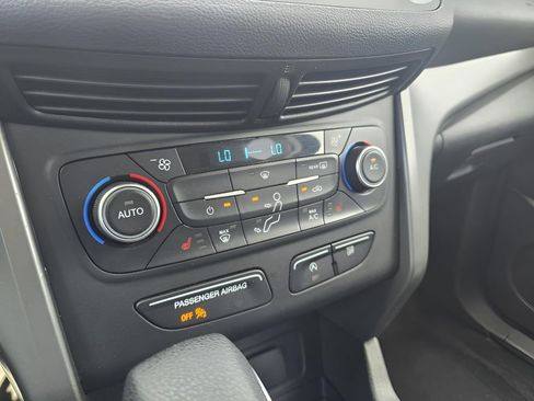 Used 2018 Ford Escape SE image 20