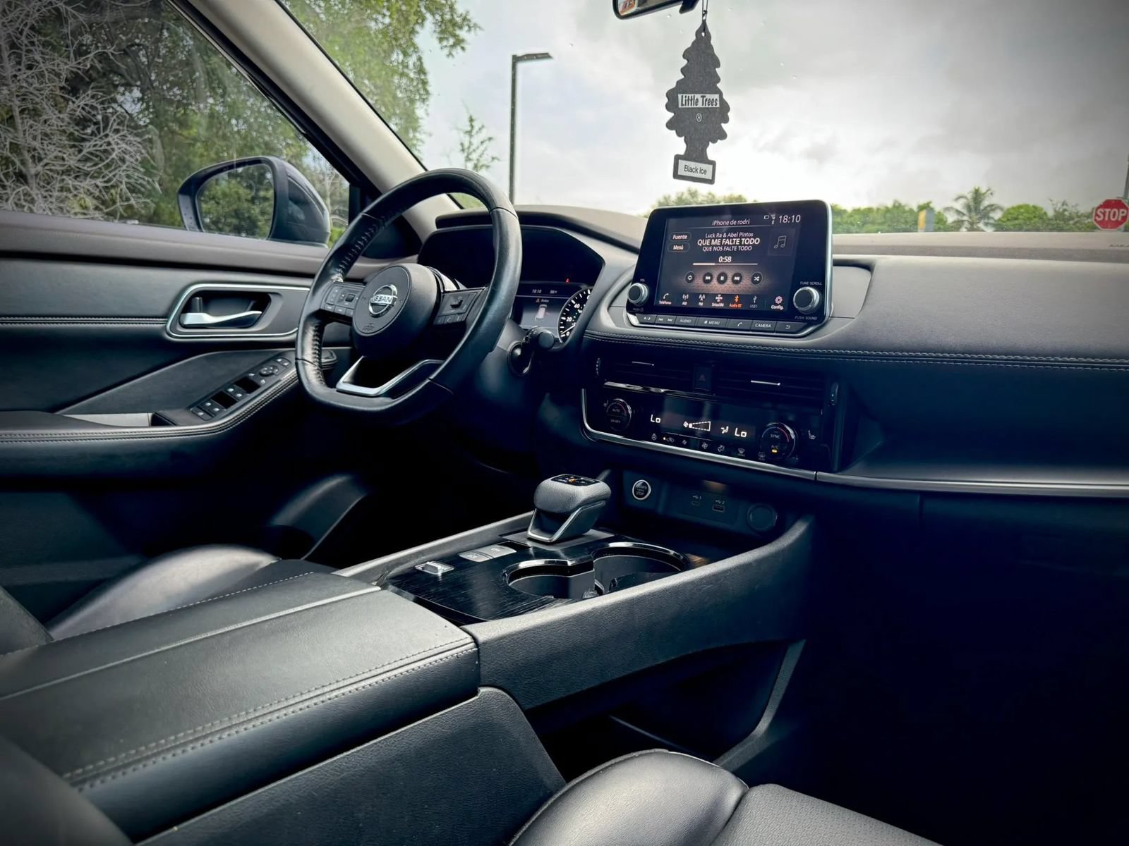 Used 2021 Nissan Rogue SV FWD image 20