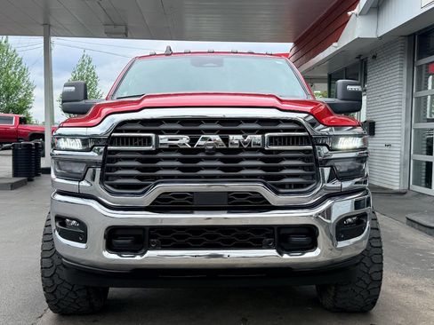 Used 2025 RAM 2500 Big Horn AWD/4WD image 7