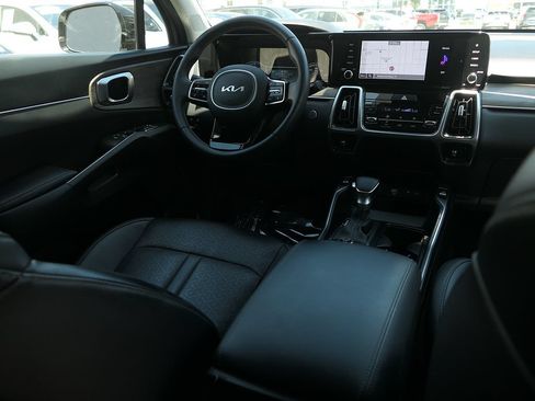 Used 2023 Kia Sorento EX w/ Panoramic Sunroof Package FWD image 27