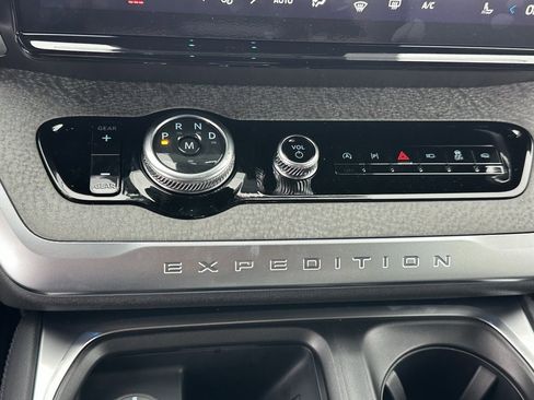 New 2025 Ford Expedition Tremor image 29