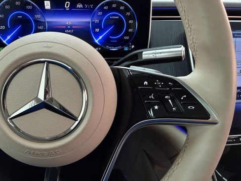 Certified 2022 Mercedes-Benz EQS 450+ Sedan image 27