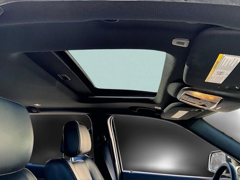 Certified 2022 Jeep Grand Cherokee Laredo X image 16