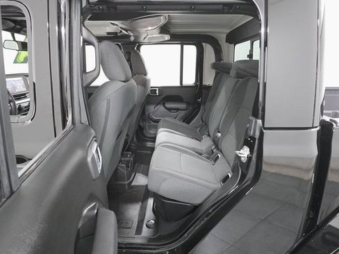 Used 2024 Jeep Gladiator Sport image 22