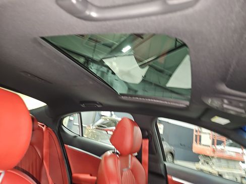 Used 2023 Genesis G70 2.0T w/ Sport Prestige Package image 15