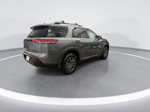 New 2026 Nissan Pathfinder SV image 8