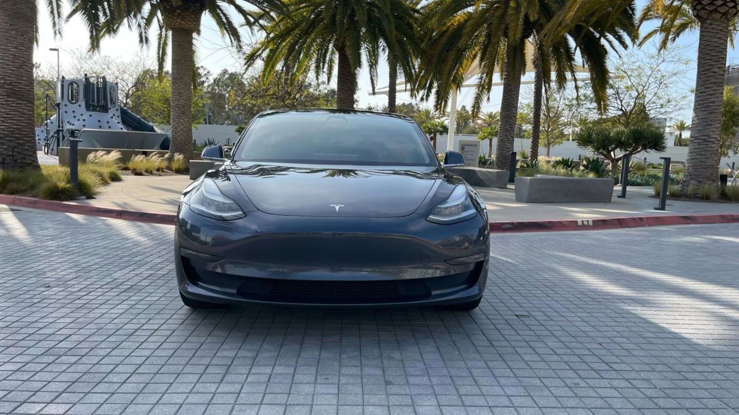 Used 2019 Tesla Model 3 Standard Range Plus RWD image 2