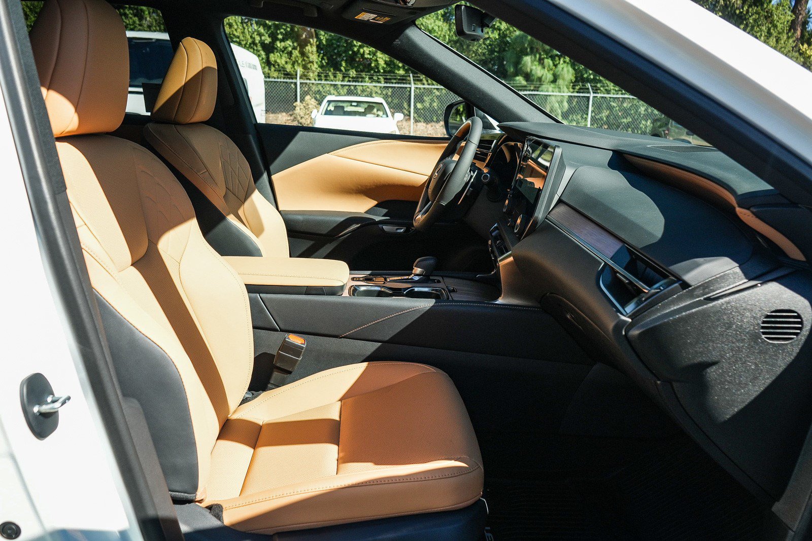 New 2026 Lexus RX 350h AWD/4WD image 16