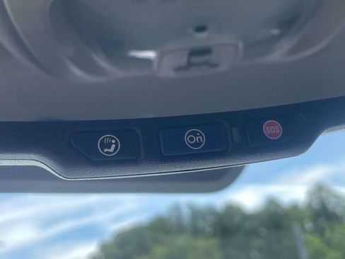 Used 2017 Chevrolet Equinox LT w/ Convenience Package FWD image 32