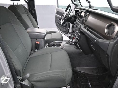 Used 2020 Jeep Wrangler Unlimited Sport S image 27
