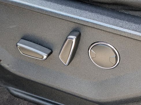 Certified 2021 Ford F150 XLT w/ Equipment Group 302A High image 20