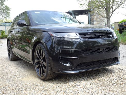 New 2026 Land Rover Range Rover Sport Dynamic SE AWD/4WD image 13