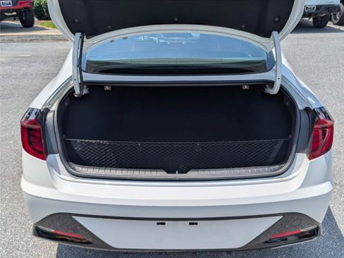 Used 2022 Hyundai Sonata SEL FWD image 12