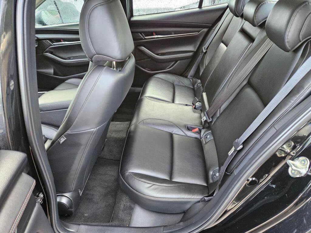 Used 2025 MAZDA MAZDA3 s FWD image 11