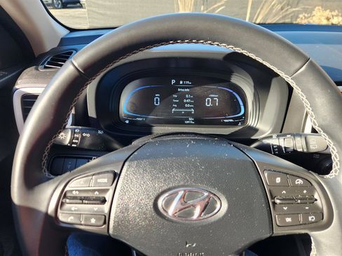 Certified 2024 Hyundai Venue Limited image 35