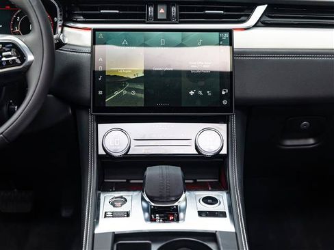New 2025 Jaguar F-PACE R-Dynamic S AWD/4WD image 31