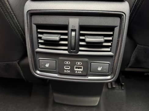 Used 2025 Subaru Forester Touring AWD/4WD image 27