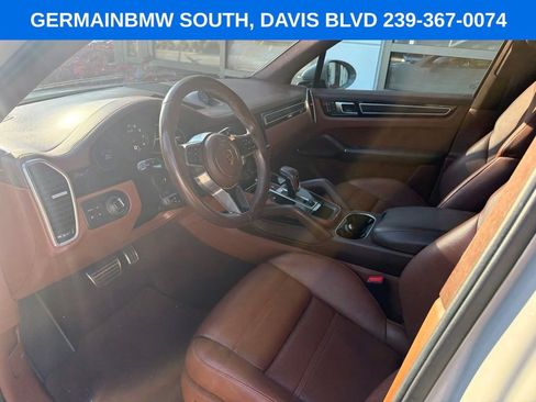 Used 2022 Porsche Cayenne GTS AWD/4WD image 28