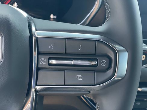 New 2026 GMC Canyon Elevation w/ Convenience Package RWD image 12
