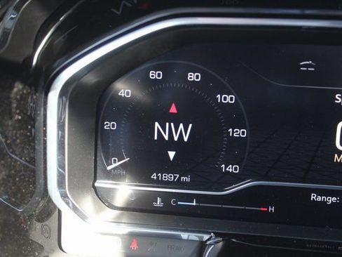 Used 2023 GMC Sierra 1500 SLT image 28