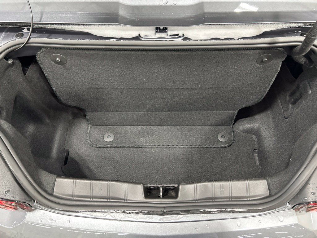 Used 2022 Chevrolet Camaro ZL1 RWD image 28
