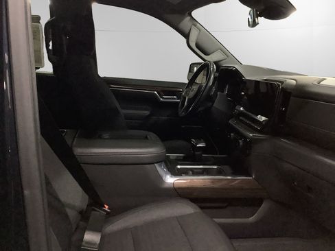 Used 2022 Chevrolet Silverado 1500 LT Trail Boss w/ Protection Package image 15