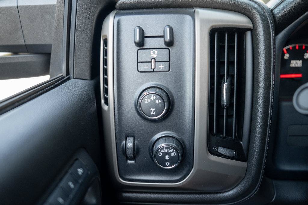 Used 2016 GMC Sierra 3500 Denali w/ Duramax Plus Package AWD/4WD image 34